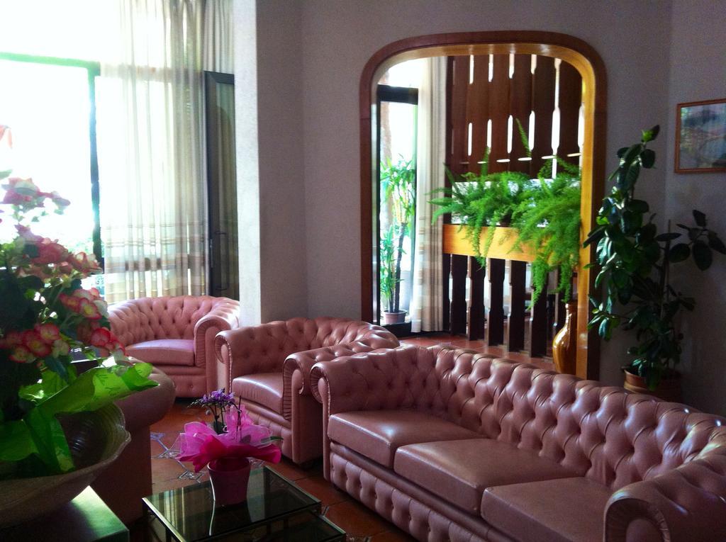 Meuble Lariana Hotel Bellaria-Igea Marina Exterior foto
